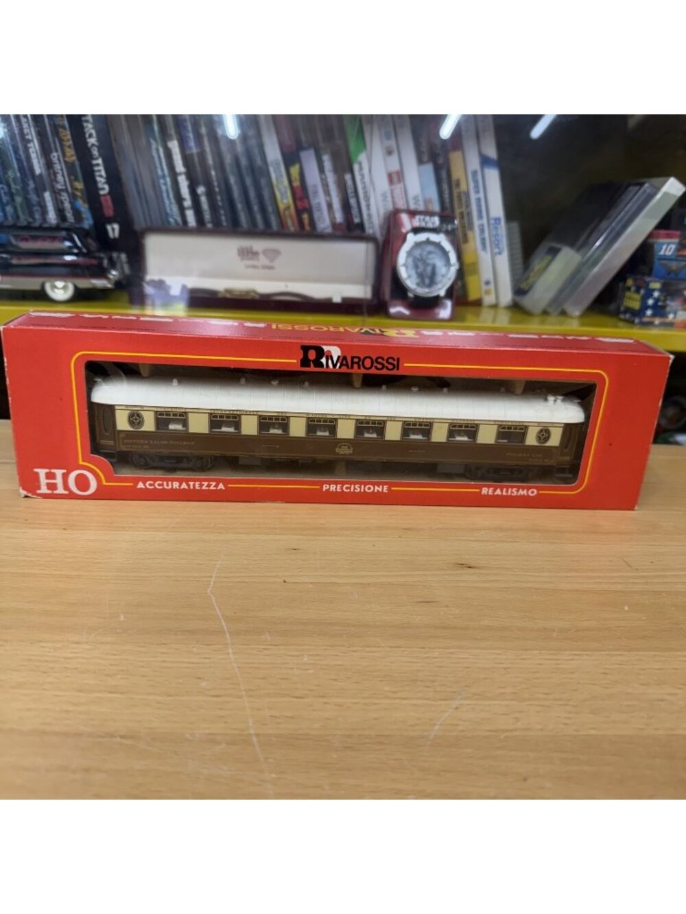 Rivarossi 2568 HO Scale Ciwl Pullman Car No. 4018 Orient Express Brown Cream